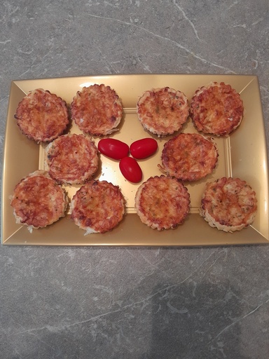 mini  quiches aux morues (10 pièces)