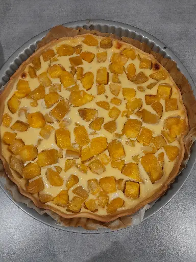 tarte aux mangues  au creme fraiche aves des Morceaux(1part)